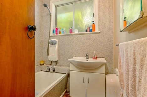 Photo of property in 26 Dampier Avenue, Awapuni, Palmerston North, 4412