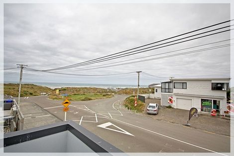 Photo of property in 16 Ocean Beach Street, Foxton Beach, Foxton, 4815