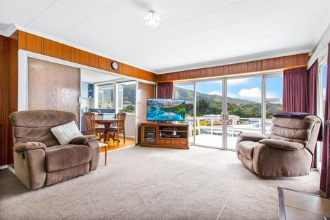 Photo of property in 95 Bell Street, Tawa, Wellington, 5028