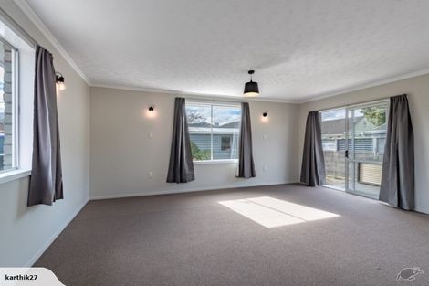 Photo of property in 2/39 Palmer Court, Silverstream, Upper Hutt, 5019
