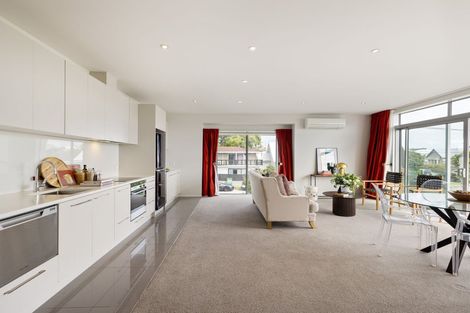 Photo of property in 26 Springfield Road, Saint Albans, Christchurch, 8014