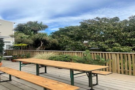 Photo of property in 136 Russell Terrace, Berhampore, Wellington, 6023