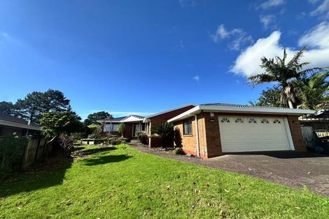 Photo of property in 39 Golfland Drive, Golflands, Auckland, 2013