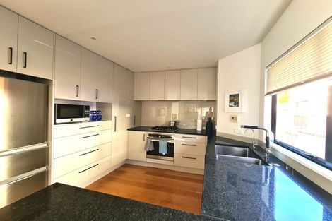 Photo of property in 7/22 Oriental Terrace, Oriental Bay, Wellington, 6011