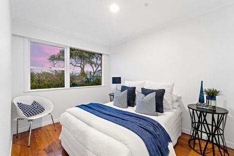 Photo of property in 3/5 Braemar Road, Castor Bay, Auckland, 0620