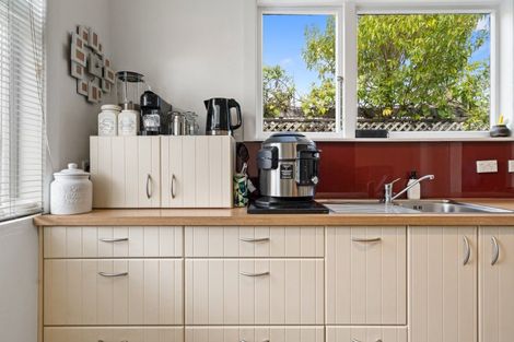 Photo of property in 12 Totara Street, Nelson South, Nelson, 7010