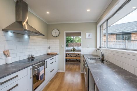 Photo of property in 26a Seddon Street, Waikanae, 5036