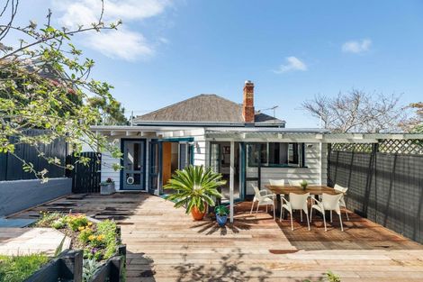 Photo of property in 14 Arthur Street, Onehunga, Auckland, 1061