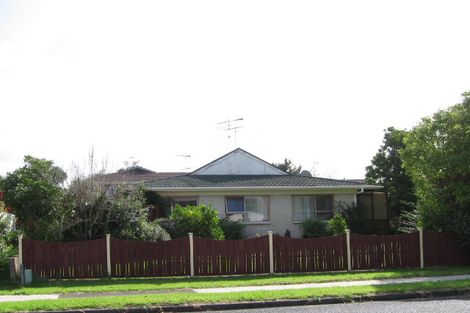 Photo of property in 1/58 Meadway, Sunnyhills, Auckland, 2010