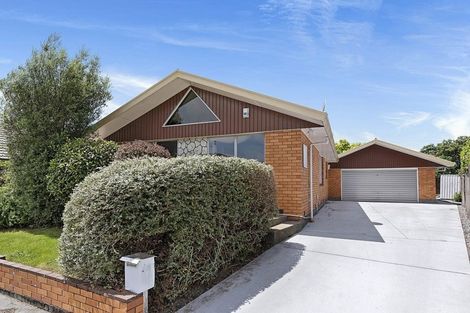 Photo of property in 19 Rutherglen Avenue, Ilam, Christchurch, 8041