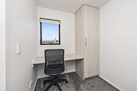 Photo of property in 2/241 Lincoln Road, Addington, Christchurch, 8024