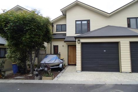 Photo of property in 20/11 The Avenue, Albany, Auckland, 0632