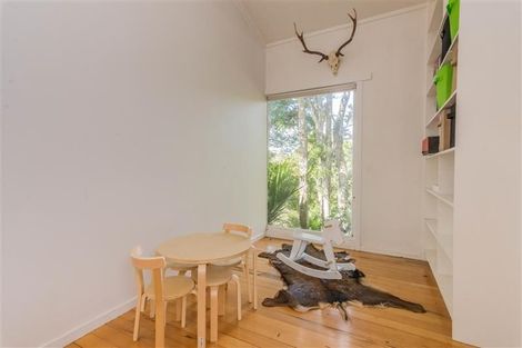 Photo of property in 45 Tane Road, Laingholm, Auckland, 0604