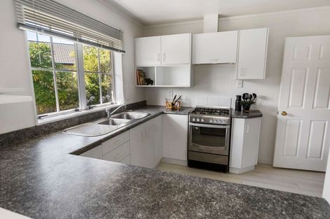 Photo of property in 155 Summerhill Drive, Fitzherbert, Palmerston North, 4410