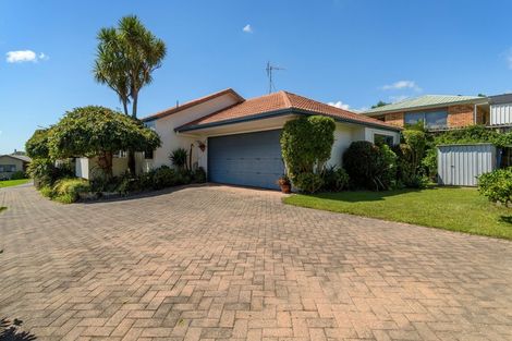 Photo of property in 10 Rochester Place, Bethlehem, Tauranga, 3110
