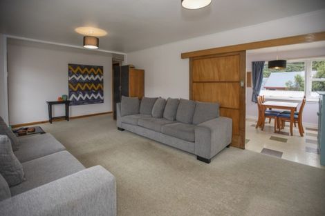 Photo of property in 76 Hampden Street, Picton, 7220