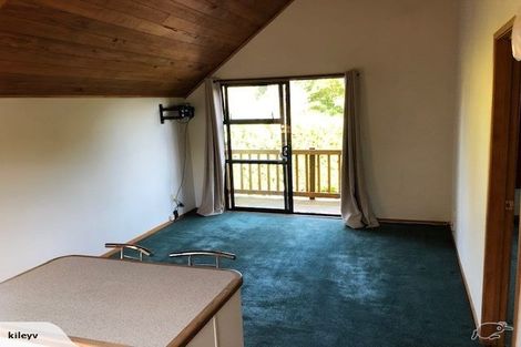 Photo of property in 131a Edmonton Road, Te Atatu South, Auckland, 0610