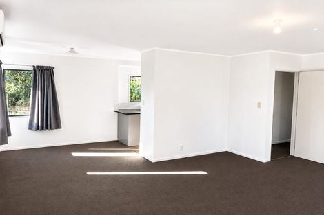 Photo of property in 56 Sutton Crescent, Papakura, 2110