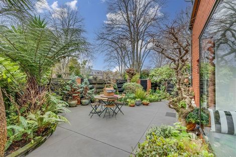 Photo of property in 4/27 Darvel Street, Riccarton, Christchurch, 8011