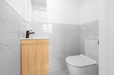 Photo of property in 16 Kiato Lane, Flat Bush, Auckland, 2019