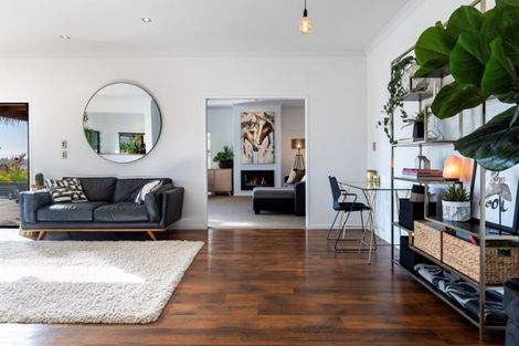 Photo of property in 11 Glenpark Crescent, Bethlehem, Tauranga, 3110