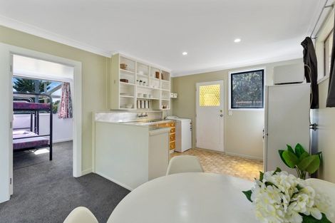 Photo of property in 8 Sand Dune Grove, Waikawa Beach, Manakau, 5573