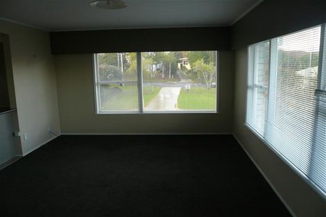 Photo of property in 1/66 Becroft Drive, Forrest Hill, Auckland, 0620