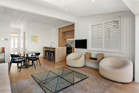 Photo of property in 16 Murdoch Road, Grey Lynn, Auckland, 1021