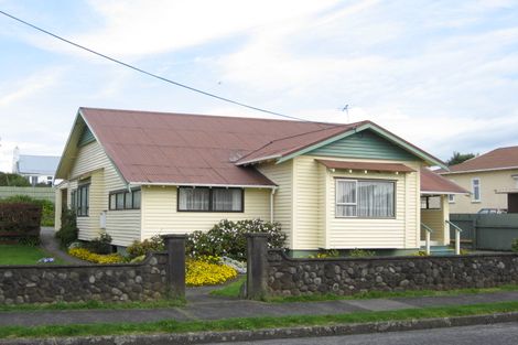 Photo of property in 107 Hine Street, New Plymouth, 4310