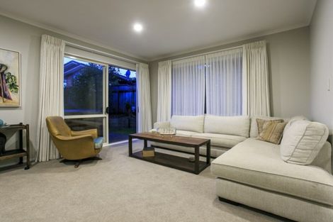 Photo of property in 7 Admirals Court Drive, Greenhithe, Auckland, 0632