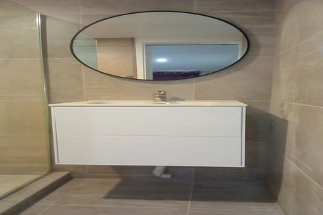 Photo of property in 57 Lawrence Crescent, Hillpark, Auckland, 2102