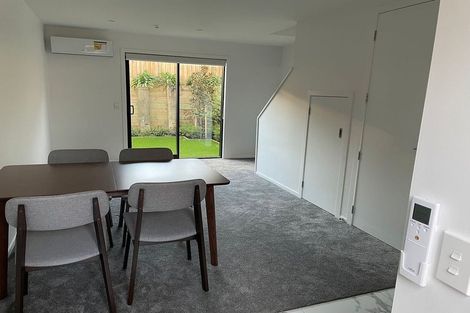 Photo of property in 2/102 Millbrook Road, Sunnyvale, Auckland, 0612