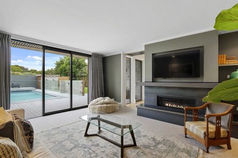 Photo of property in 5 Waiwetu Street, Fendalton, Christchurch, 8052