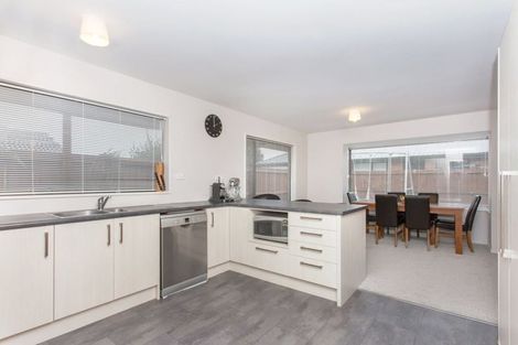 Photo of property in 49 Lowry Avenue, Redwood, Christchurch, 8051