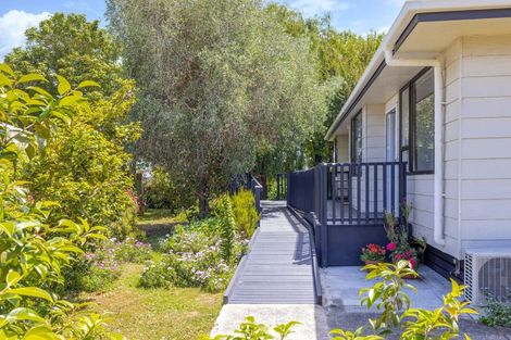 Photo of property in 20 Linwood Drive, Paraparaumu, 5032