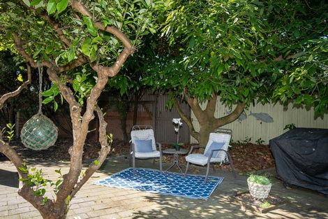 Photo of property in 43 Kuku Street, Te Awanga, 4102