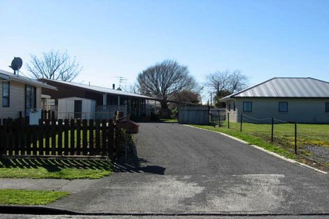 Photo of property in 9 Seddon Street, Carterton, 5713