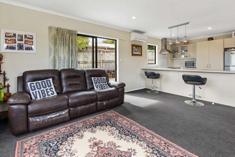 Photo of property in 8b Muir Place, Te Puke, 3119