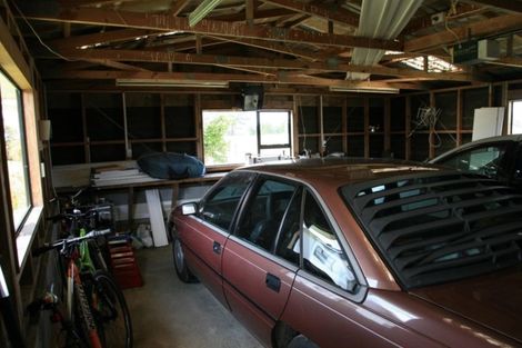 Photo of property in 590 Arawhata Road, Opunake, 4681