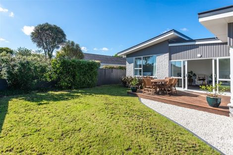 Photo of property in 9 Ansonby Street, Russley, Christchurch, 8042