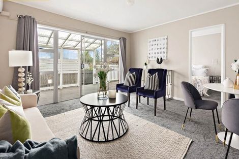 Photo of property in 2/118 Lynwood Road, New Lynn, Auckland, 0600