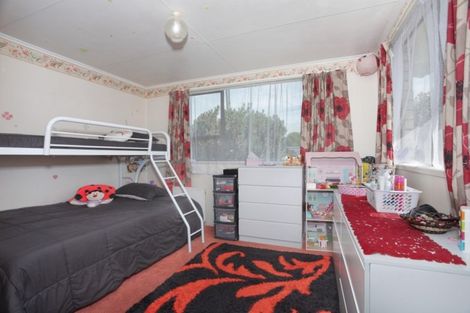 Photo of property in 17 Alexandra Street, Marton, 4710