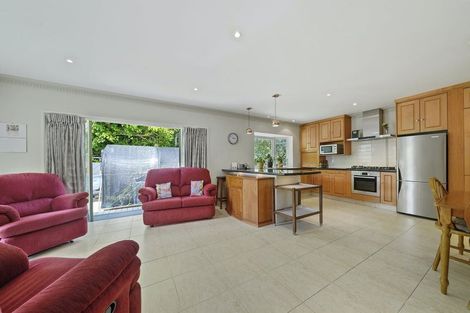Photo of property in 80 Queens Grove, Hutt Central, Lower Hutt, 5010