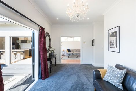 Photo of property in 47 Rangitane Street, Palmerston North, 4414