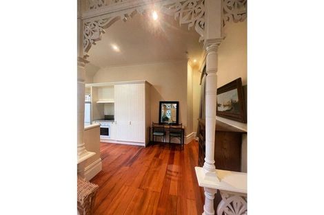 Photo of property in 18 Murphy Street, Thorndon, Wellington, 6011