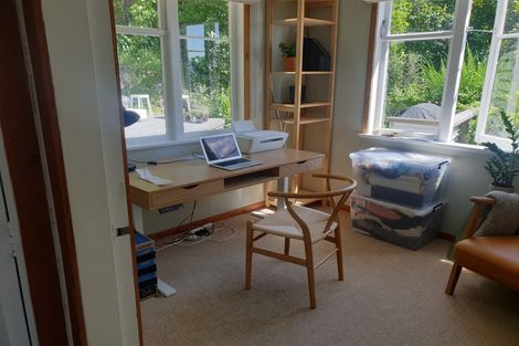 Photo of property in 7 Kingston Heights Road, Kingston, Wellington, 6021