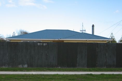 Photo of property in 21 Aotea Street, Castlecliff, Whanganui, 4501