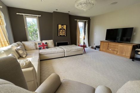 Photo of property in 40 Ravenstone Place, Chatswood, Auckland, 0626