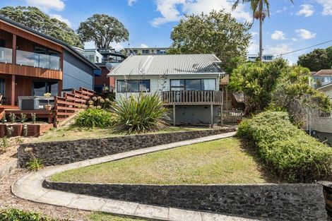 Photo of property in 118 Beach Road, Onerahi, Whangarei, 0110