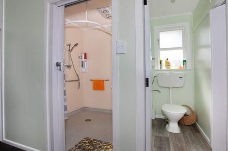 Photo of property in 1 Oaklea Avenue, Marton, 4710